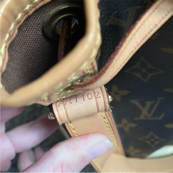 Authentic Louis Vuitton Petit Noe Bucket Bag - Picture 7 of 11